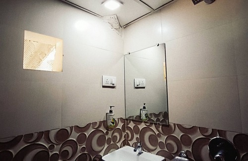 Girgaon Hotel | Hotel Rishi International