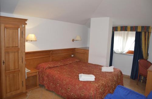 Nicotera Marina Hotel | Hotel Ristorante Antica Marina