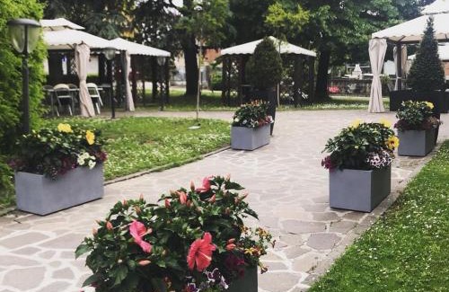 Garofano Hotel | Hotel Ristorante Gallo D'Oro