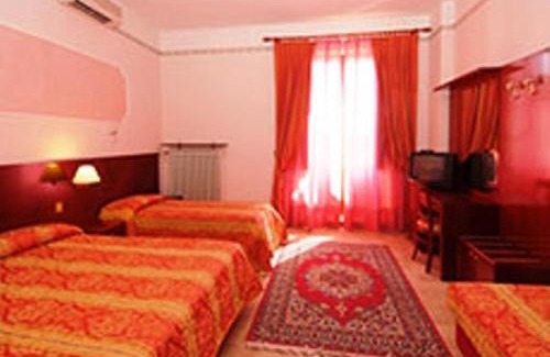 Recanati Old Town Hotel | Hotel Ristorante La Ginestra
