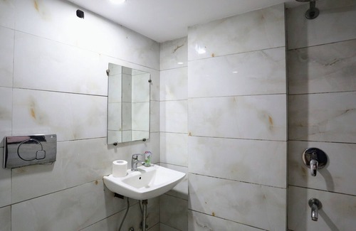 Mayapur Hotel | Hotel Riverview