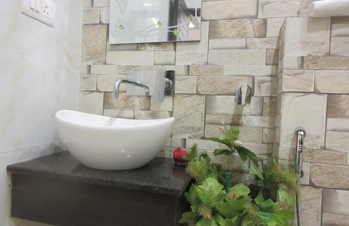 Agra Hotel | Hotel Riya Palace