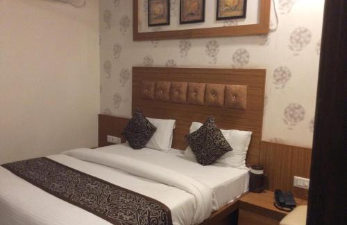 Ahmedabad House | HOTEL RK PALACE