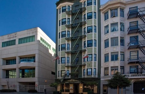 Fillmore District Condo | Hotel Room Performing Arts Venues Theater Lover!