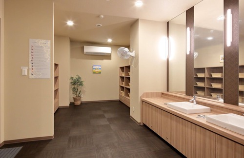 Kainan Hotel | Hotel Route Inn Grand Kainan Ekimae