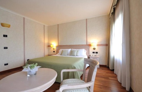 Soave Hotel | Hotel Roxy Plaza