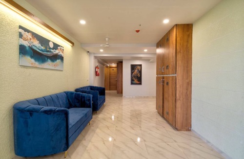 Ahmedabad Hotel | Hotel Royal 24