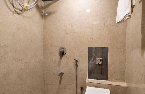 Ahmedabad Hotel | Hotel Royal 24
