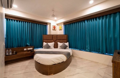 Ahmedabad Hotel | Hotel Royal 24