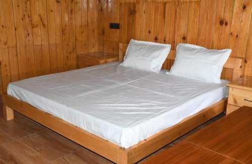 Bhatwari Hotel | Hotel Royal Hillcrest