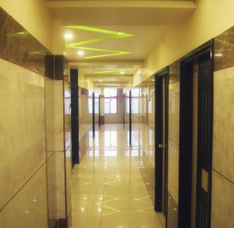 Hiriyur Hotel | Hotel Royal Inn