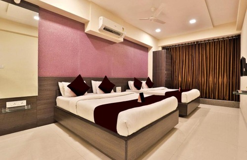 Surat Bed & Breakfast | Hotel Royal Rituals
