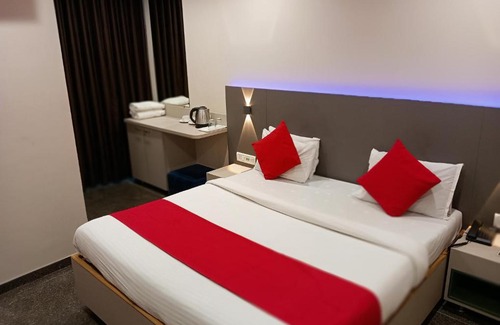 Surat Bed & Breakfast | Hotel Royal Rituals