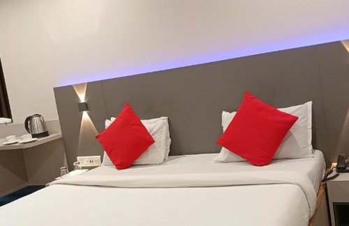 Surat Bed & Breakfast | Hotel Royal Rituals