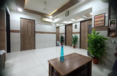 Ahmedabad Hotel | Hotel Royal Sky