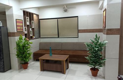 Ahmedabad Hotel | Hotel Royal Sky