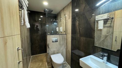 Thanjavur Hotel | Hotel Royal Stay - Abraham Pandither Road