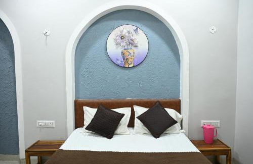 Maheshwar Hotel | Hotel RRR Palace
