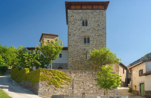 Uriz Hotel | Hotel Rural Torre de Úriz