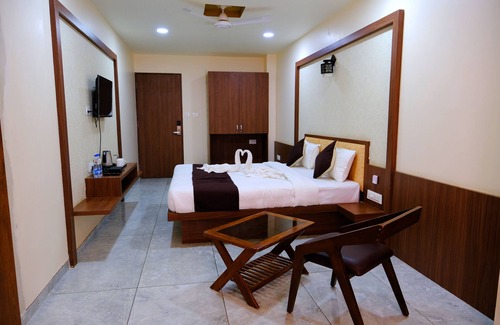 Rajpipla Hotel | Hotel Sai Inn