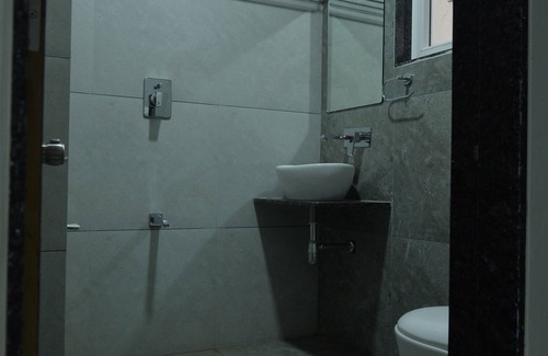 Rajpipla Hotel | Hotel Sai Inn