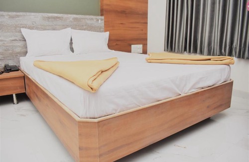Shirdi House | HOTEL SAI SUNANDAN