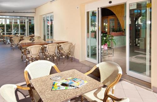 Lido di Savio Hotel | Hotel Saint Tropez SPA & Restaurant