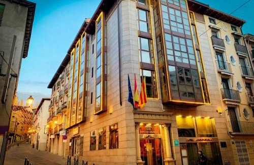 Casco Antiguo Hotel | Hotel Sancho Abarca Petit SPA