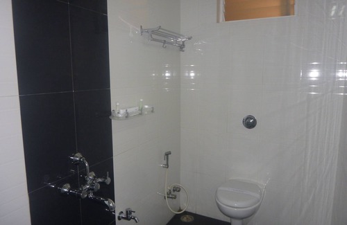 Periamet Hotel | Hotel Santhi Bhavan
