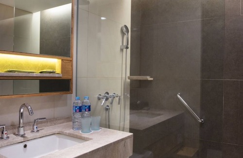 Slipi Hotel | Hotel Santika Premiere Slipi Jakarta