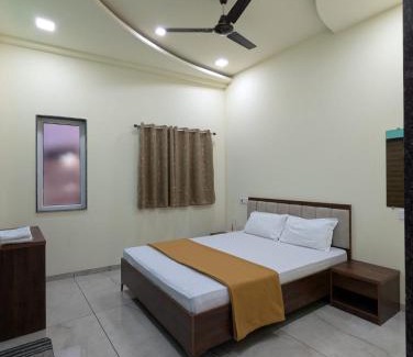 Satara Hotel | Hotel Sarang Executive