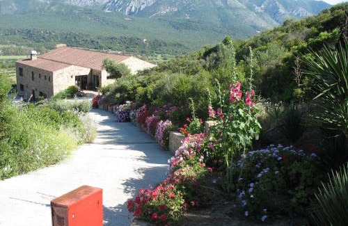 Fluminimaggiore Hotel | Hotel Sardus Pater