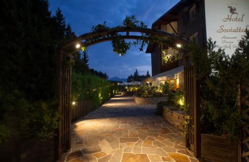 Baselga di Pine Hotel | Hotel Scoiattolo