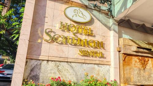 Sentul Hotel | Hotel Seniman