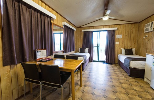 Biloela Hotel | Hotel Settlers