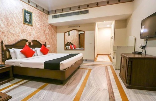 Panchkula Urban Estate Hotel | Hotel Shiraaz 1
