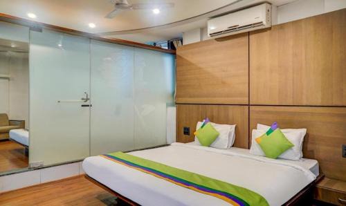Kolhapur Hotel | Hotel Shiva's, Kolhapur