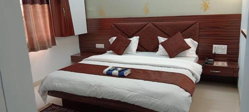 Maheshwar Hotel | Hotel Shivalay Palace
