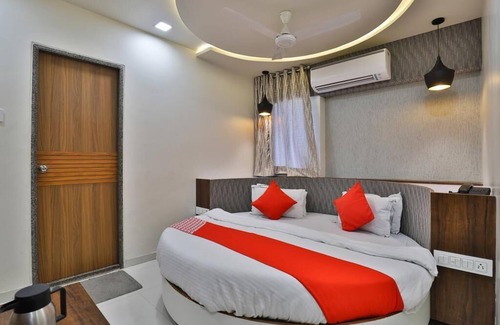 Ahmedabad City Centre Hotel | Hotel Shivganga