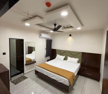 Dwarka Hotel | HOTEL SHREE GANESH DWARKa