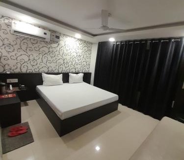 Hisar Hotel | Hotel Shree