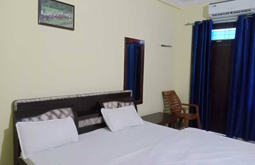 Khatima Hotel | Hotel Shumangalam