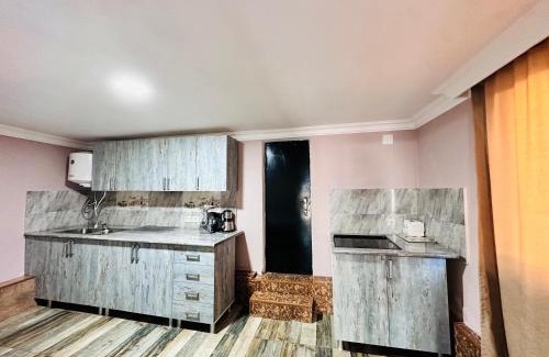 Mazeri Hotel | Hotel shxelda
