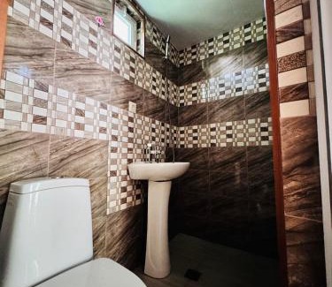 Mazeri Hotel | Hotel shxelda