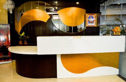 Bhuj Hotel | Hotel Shyam Palace
