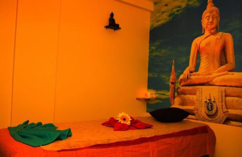 Bhuj Hotel | Hotel Shyam Palace