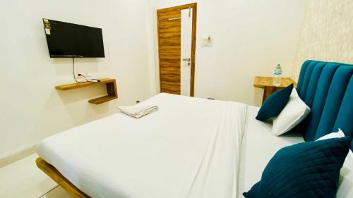 Sanwer Hotel | Hotel Shyam Palace