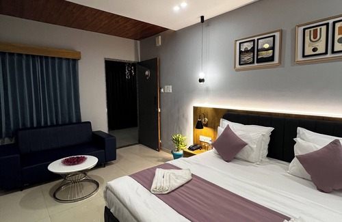 Surat Hotel | Hotel Siaan Palace