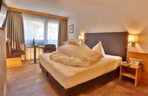 Serfaus Hotel | Hotel Silvretta - im Sommer INKLUSIVE Super-Sommer-Card