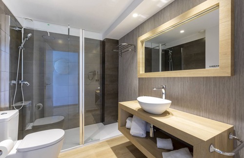 Cap Martinet Hotel | Hotel Simbad
